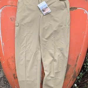 Brand new Cloudveil cargo pants